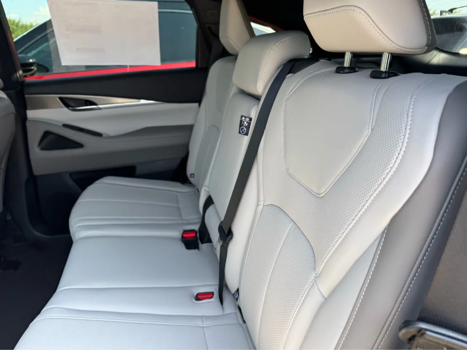 New 2027 GRAPHITE SHADOW INFINITI Luxe AWD image 19