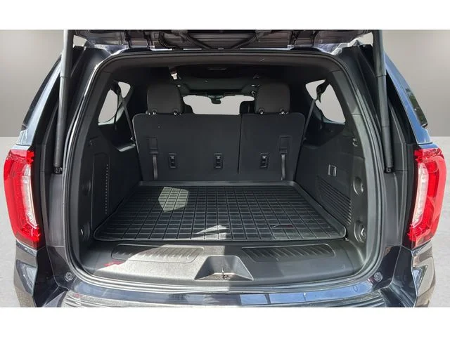 Used 2023 Silver GMC SLT image 32