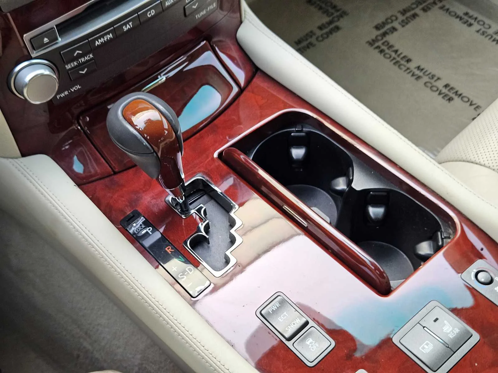 Used 2010 Matador Red Mica Lexus  image 14