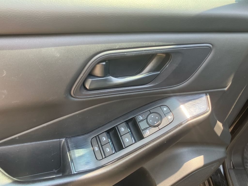 Used 2024 Black Nissan S image 11