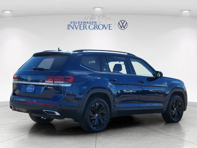 Certified Used 2022 Blue Volkswagen 3.6L V6 SE w/Technology image 7