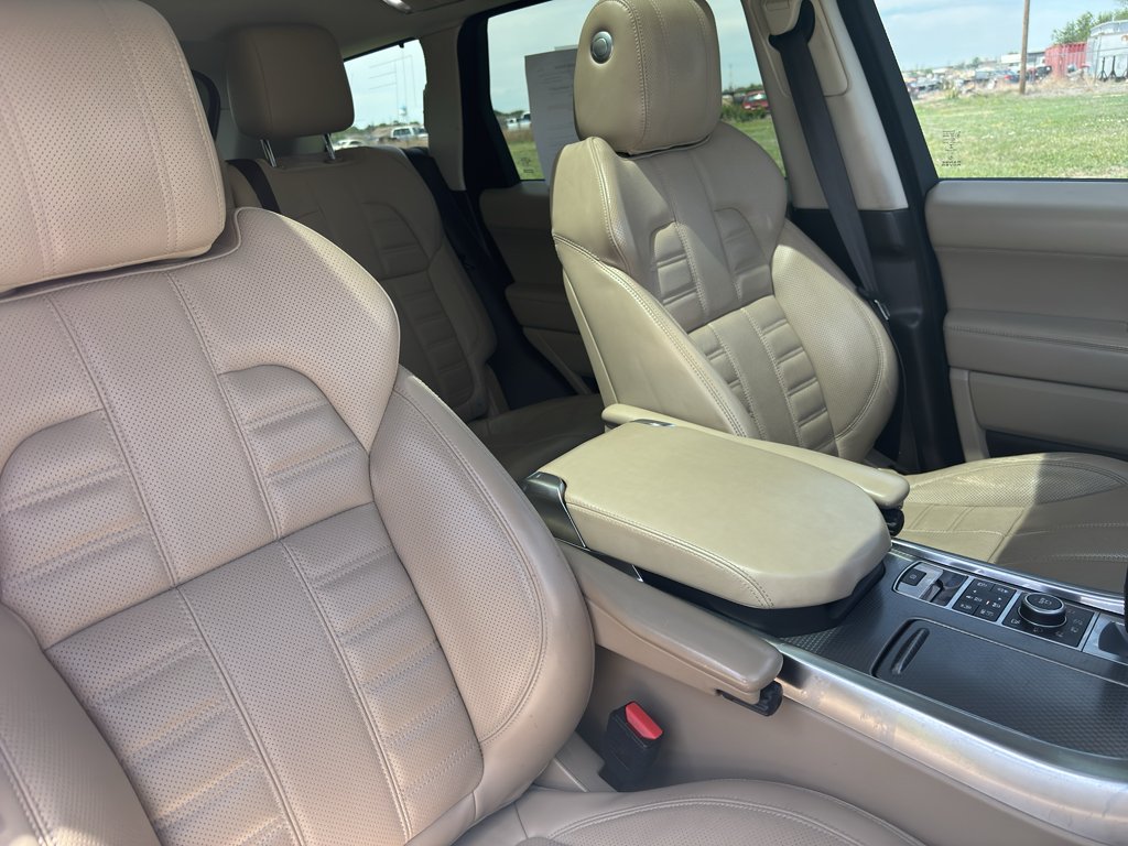 Used 2017 Silicon Silver Metallic Land Rover Autobiography image 18