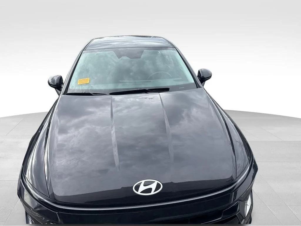 Used 2025 Blue Hyundai SEL image 9