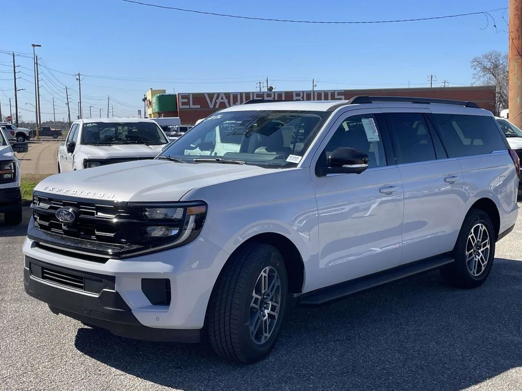 New 2026 Silver Ford Active image 7