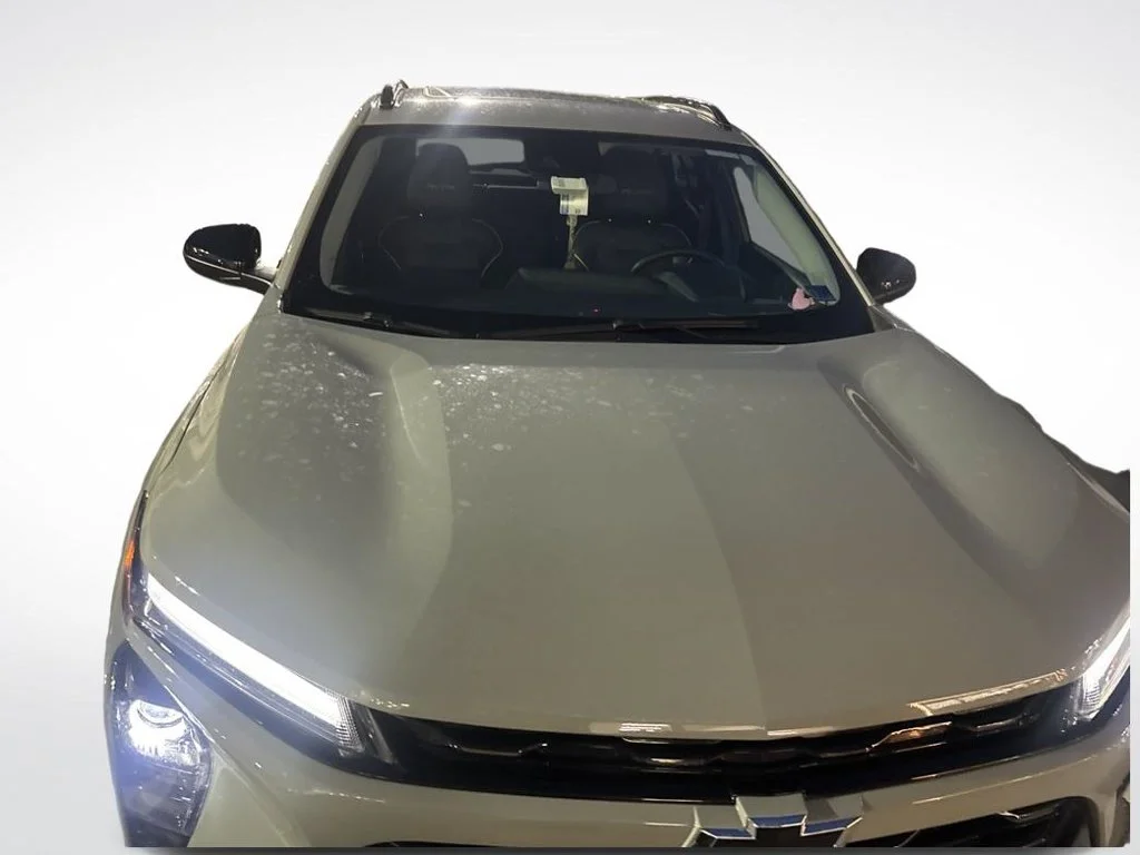 Used 2025 Green Chevrolet ACTIV image 5