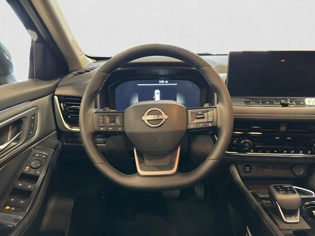 New 2026 Obsidian Green Nissan Platinum image 13
