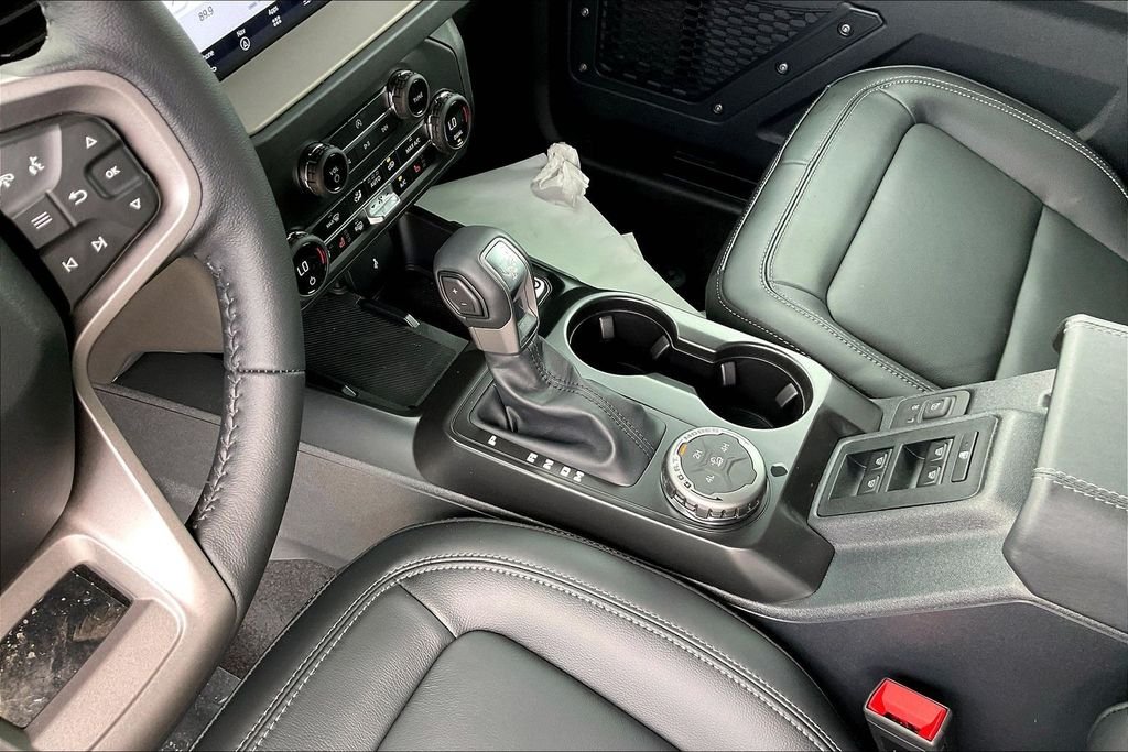 New 2026 Ford Bronco Outer Banks 4D Sport Utility