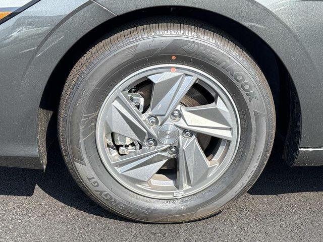 New 2026 Gray Hyundai SE image 11