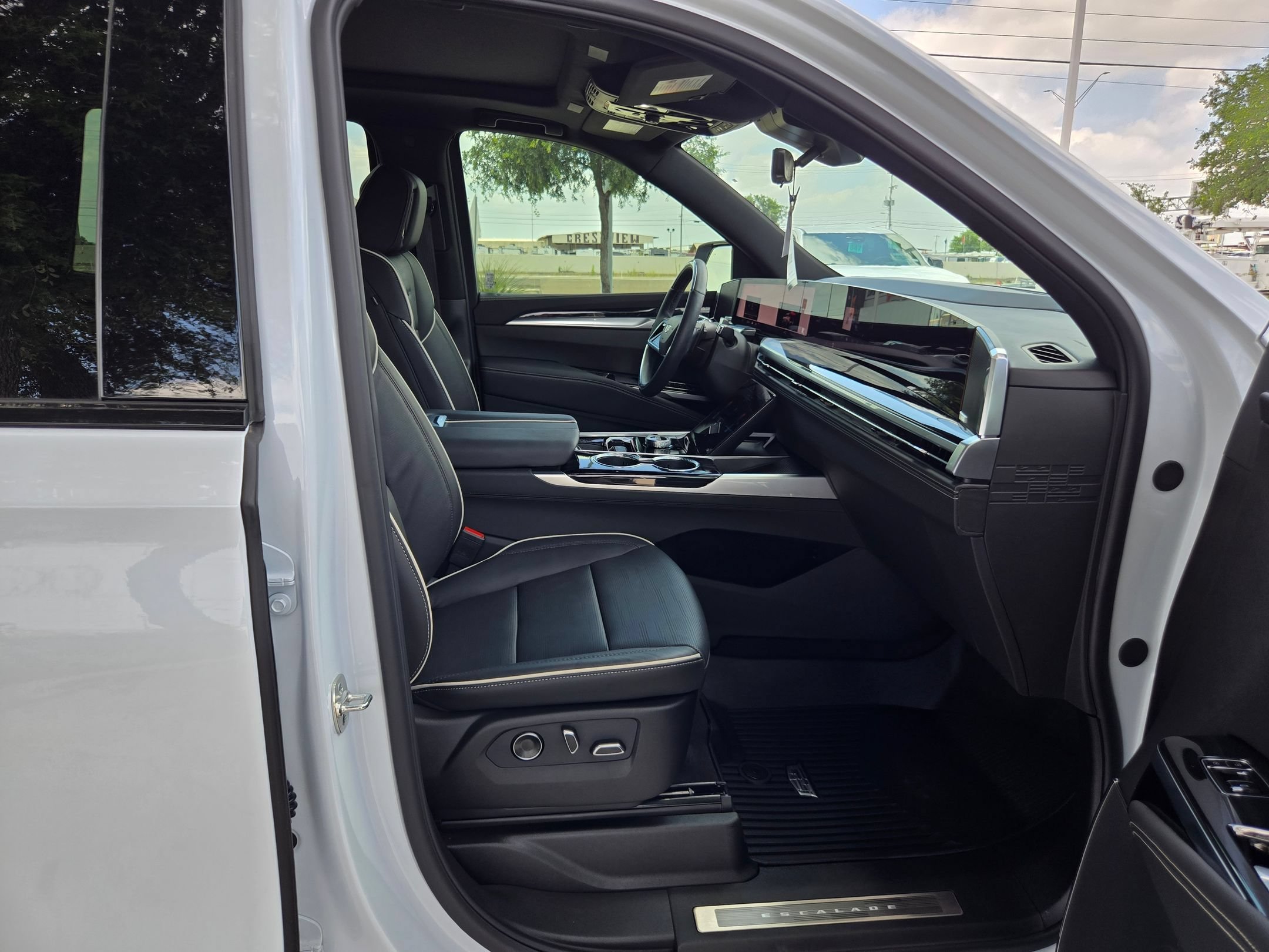2026 Cadillac Escalade Sport - Photo 26