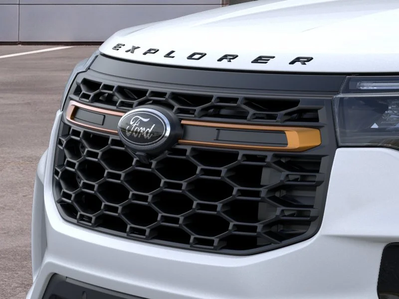 New 2026 Star White Metallic Tri-Coat Ford Tremor® image 17