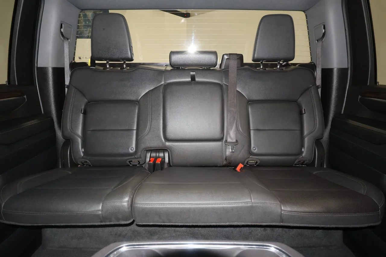 Used 2024 Onyx Black GMC SLT image 32