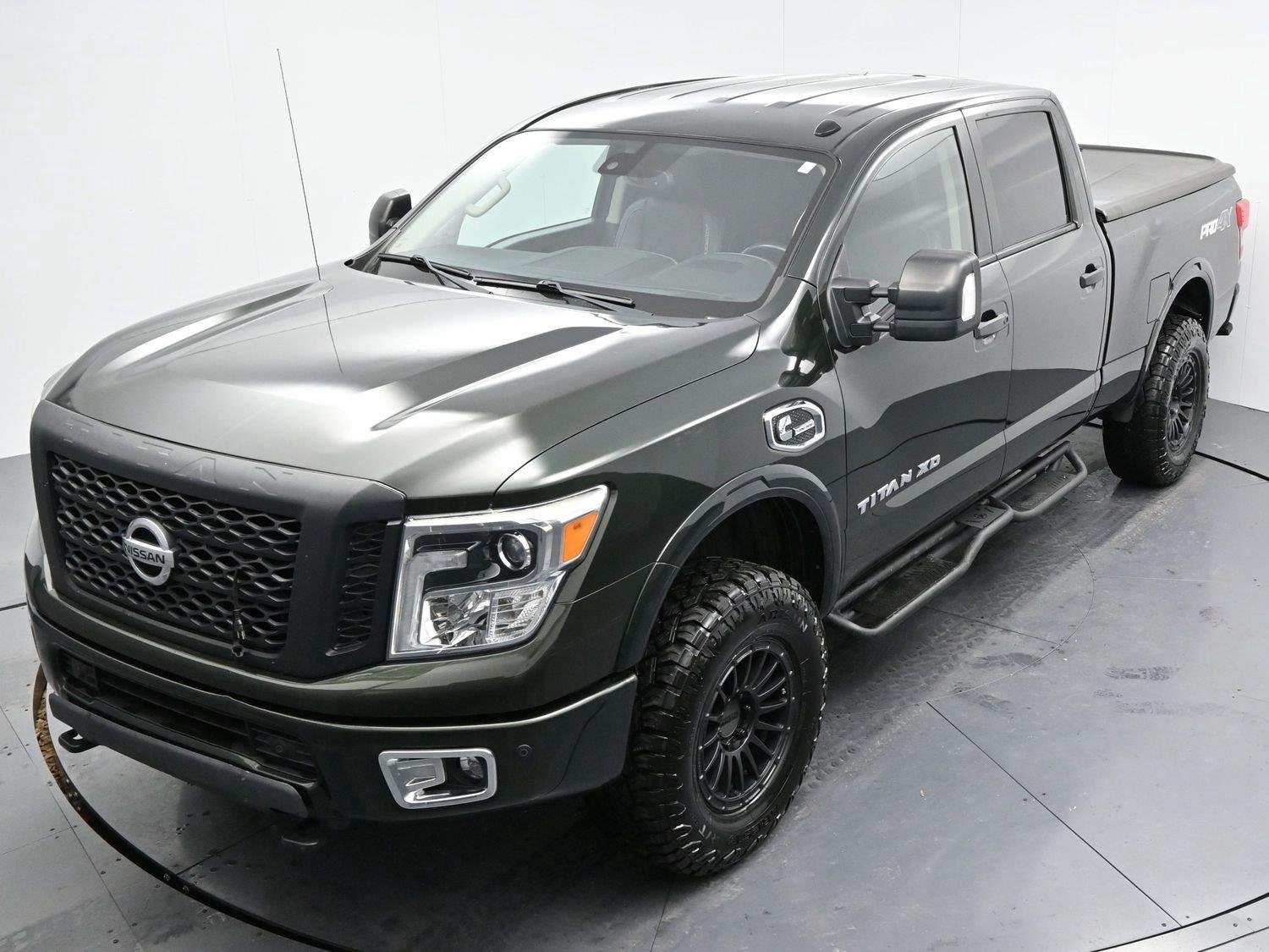 Used 2019 Midnight Pine Metallic Nissan PRO-4X image 40