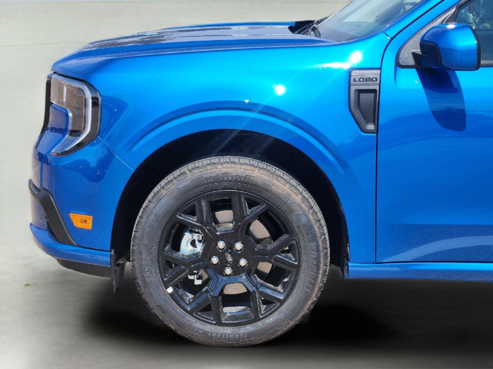 Used 2026 Velocity Blue Ford Lobo image 8
