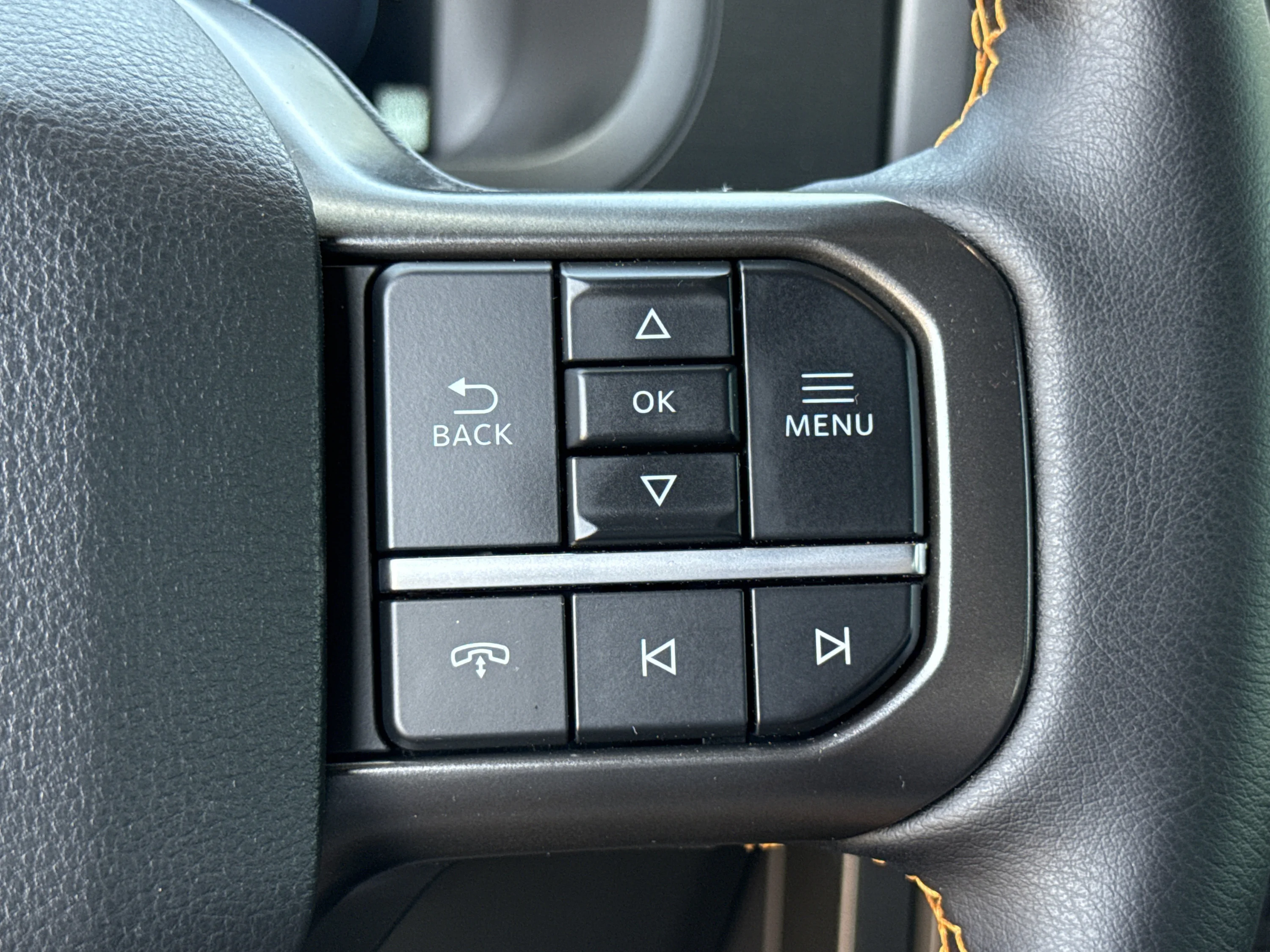 Used 2025 Carbonized Gray Metallic Ford Tremor image 39