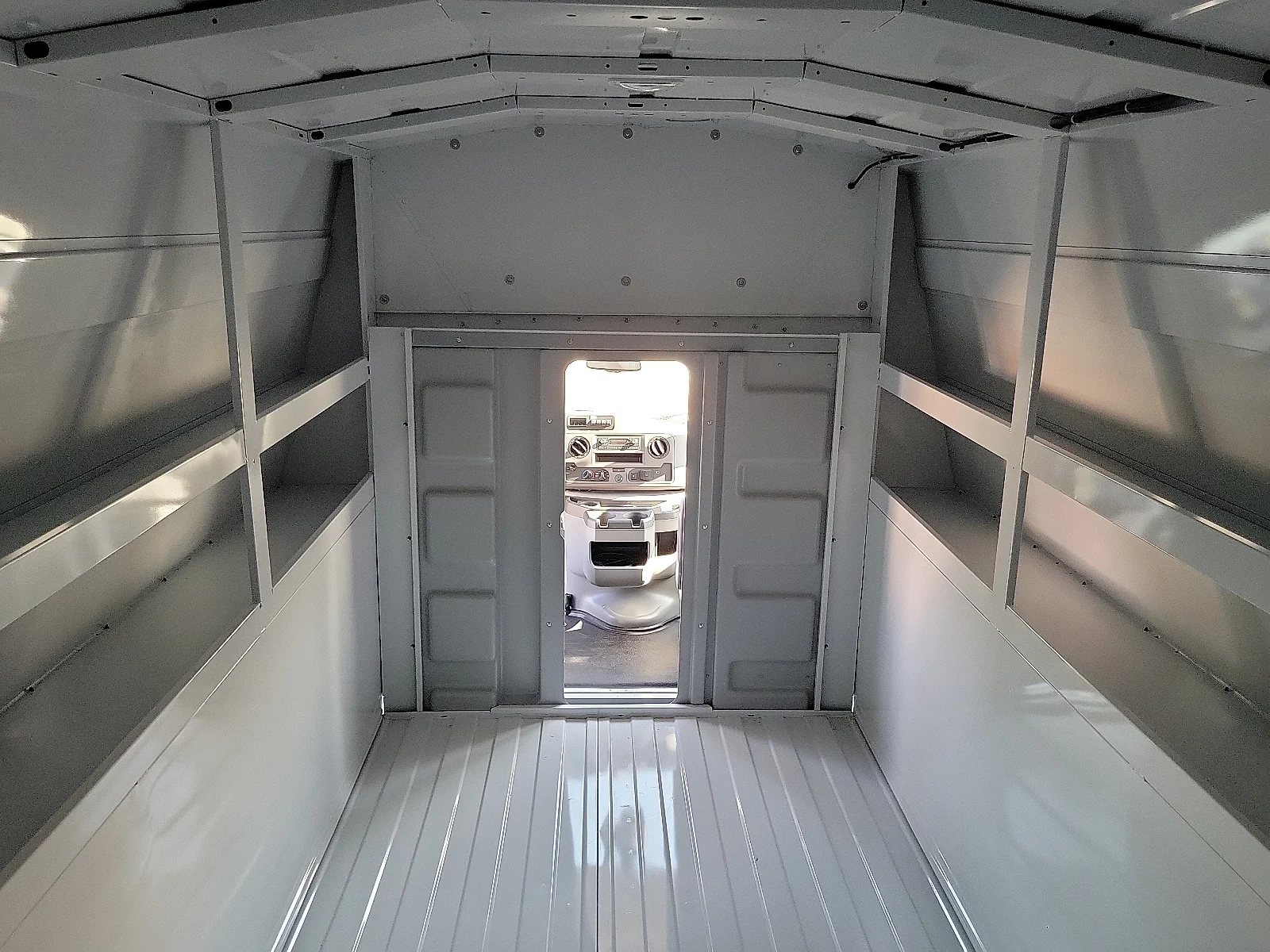2026 Ford E-Series Cutaway Base - Photo 21