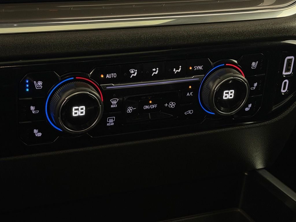Used 2023 Beige Chevrolet High Country image 19