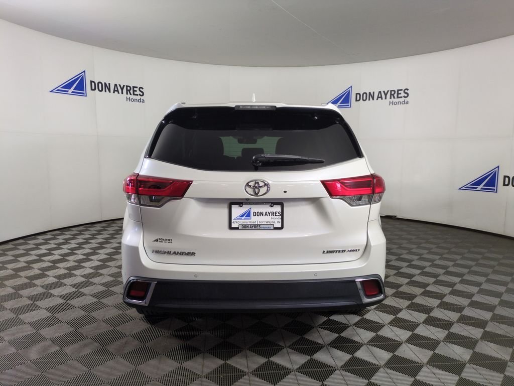 Used 2019 Blizzard Pearl Toyota Limited image 4