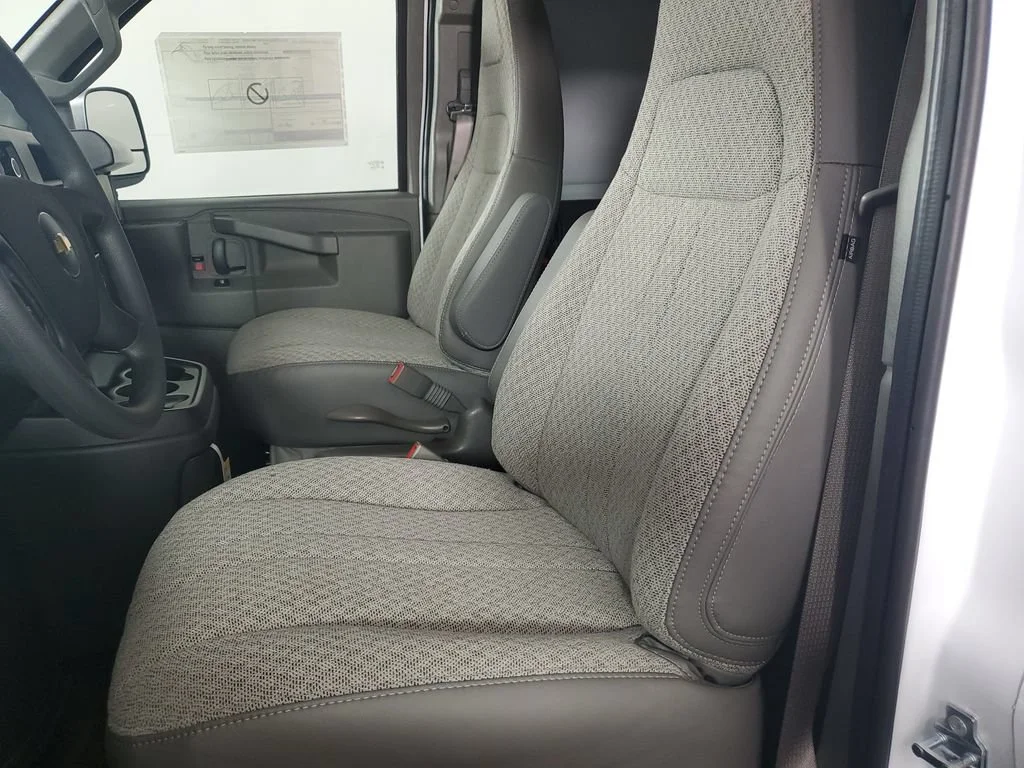 2025 Chevrolet Express Cargo Work Van - Photo 12