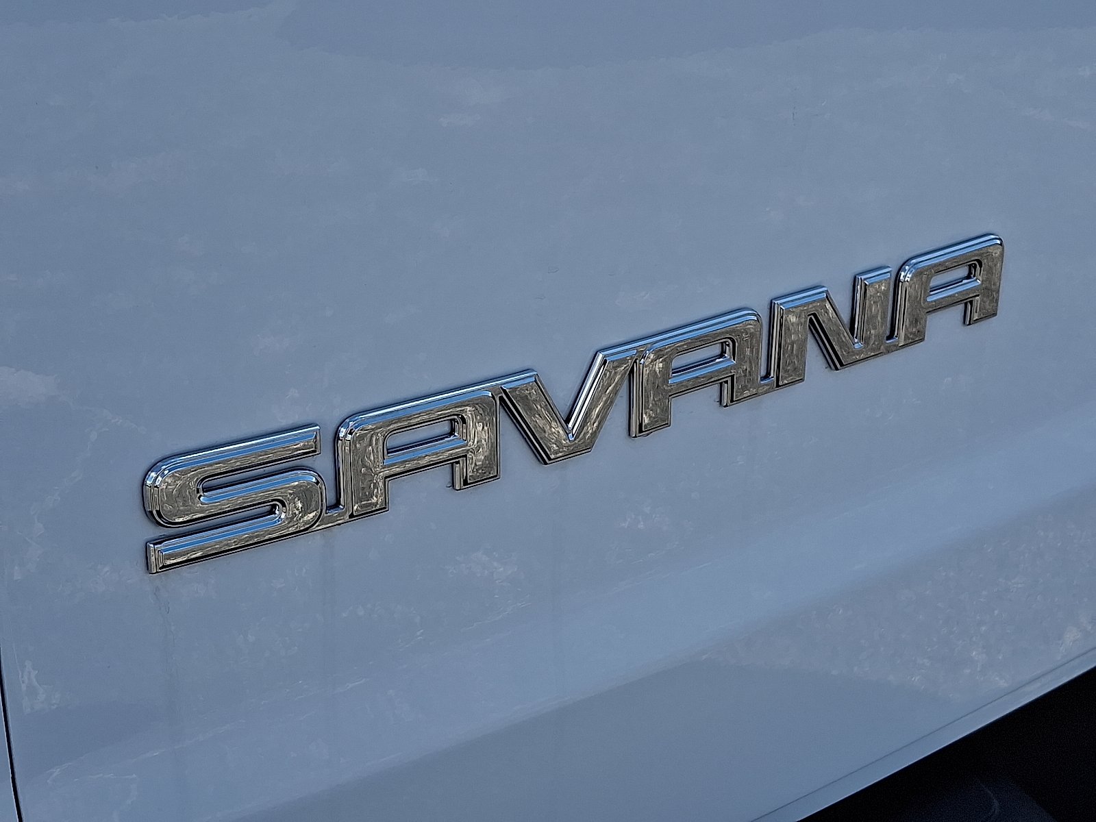 2025 GMC Savana Cargo Work Van - Photo 23