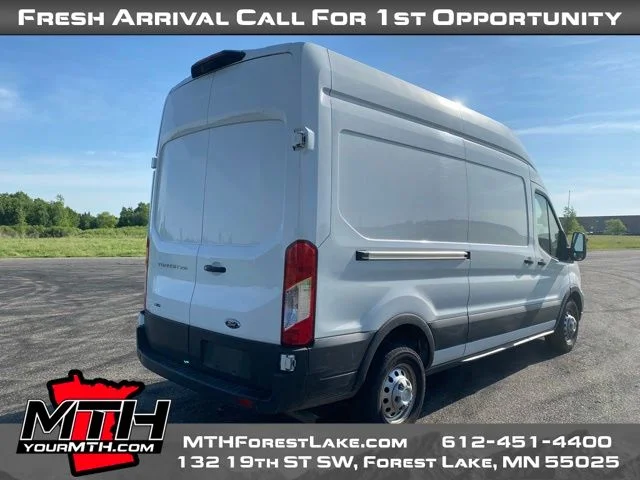 Used 2023 White Ford Base image 8