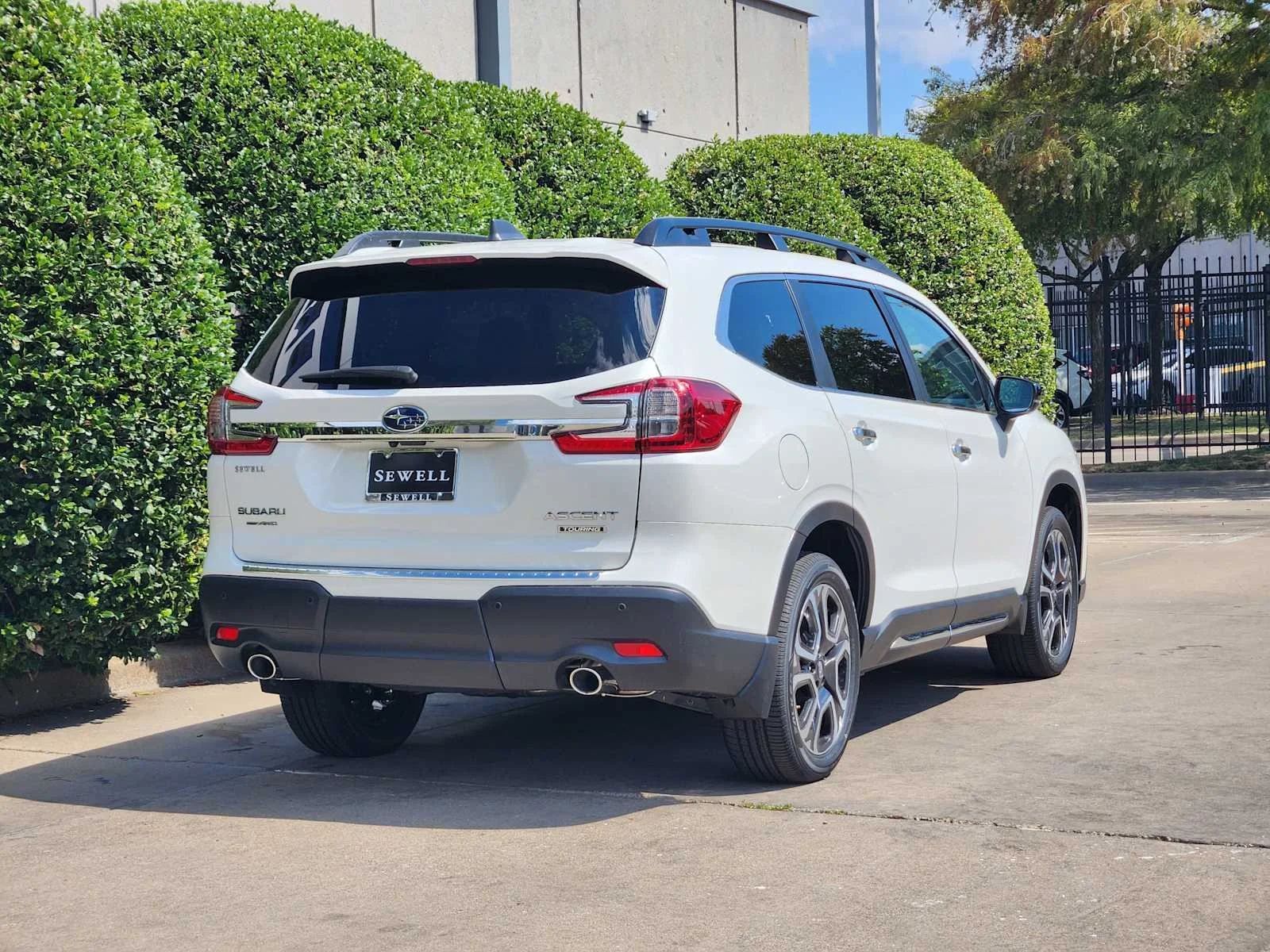 New 2026 CRYSTAL WHITE PEARL Subaru Touring 7-Passenger image 3