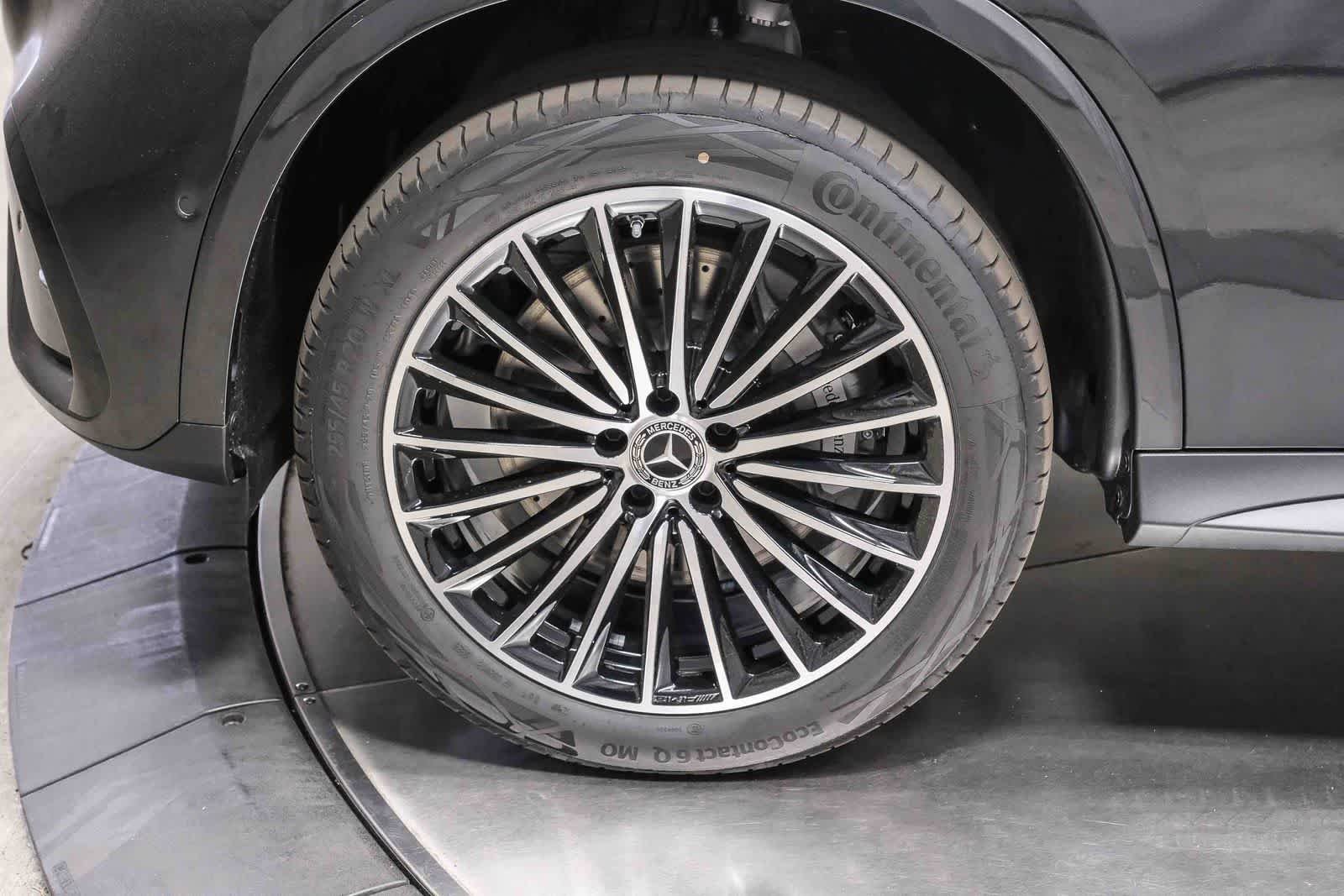 New 2026 Graphite Grey Metallic Mercedes-Benz GLC 300 image 51