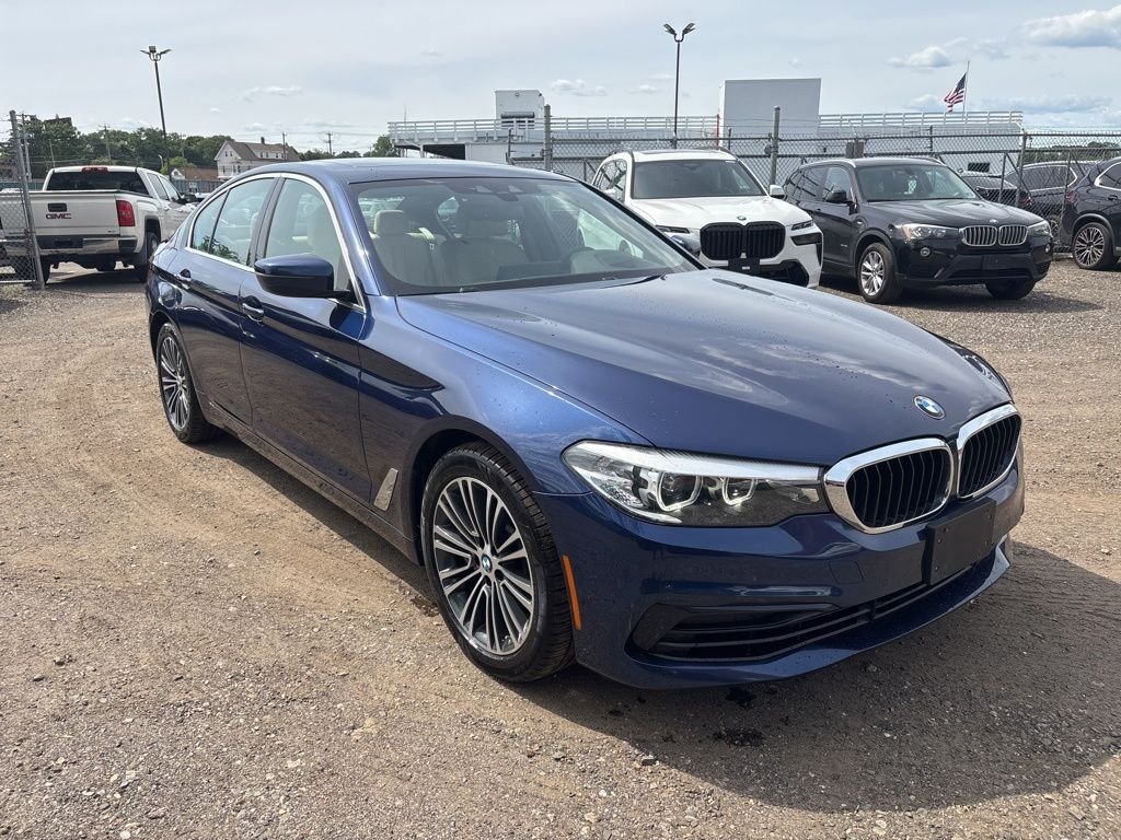 2019 BMW 5 Series 540i xDrive Sedan's photo