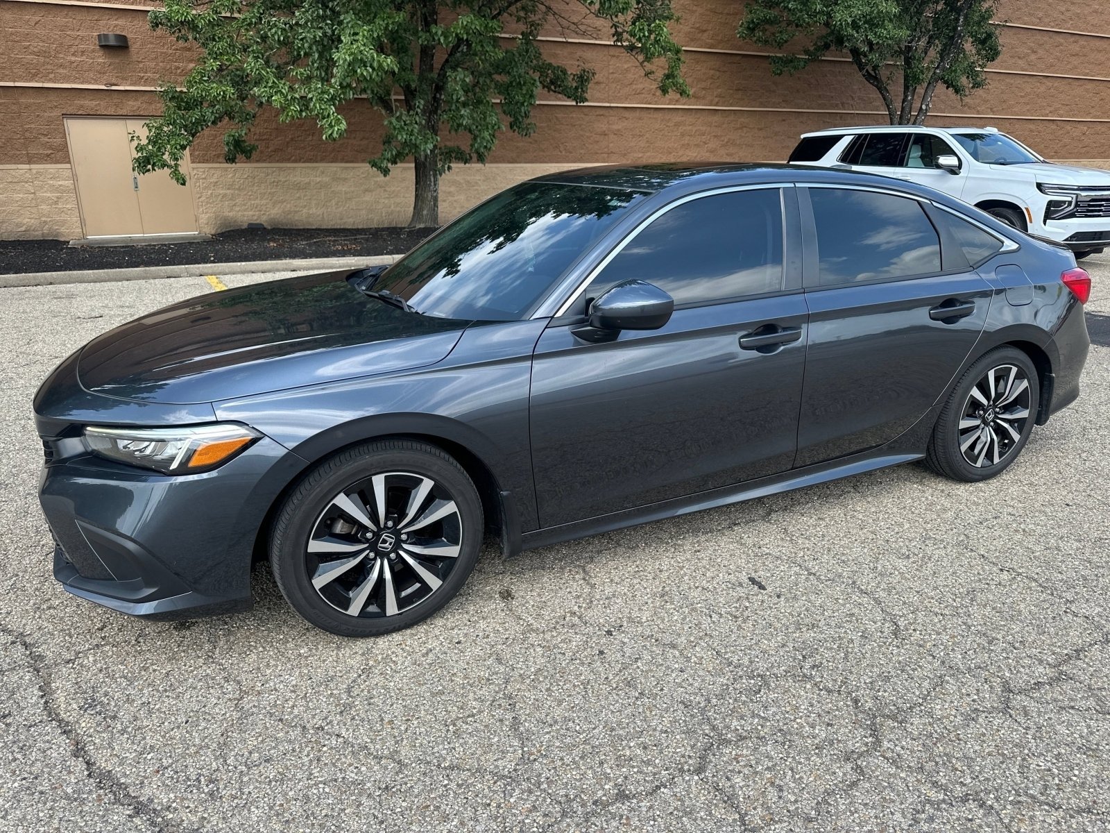 Certified Used 2024 Meteorite Gray Metallic Honda EX image 3