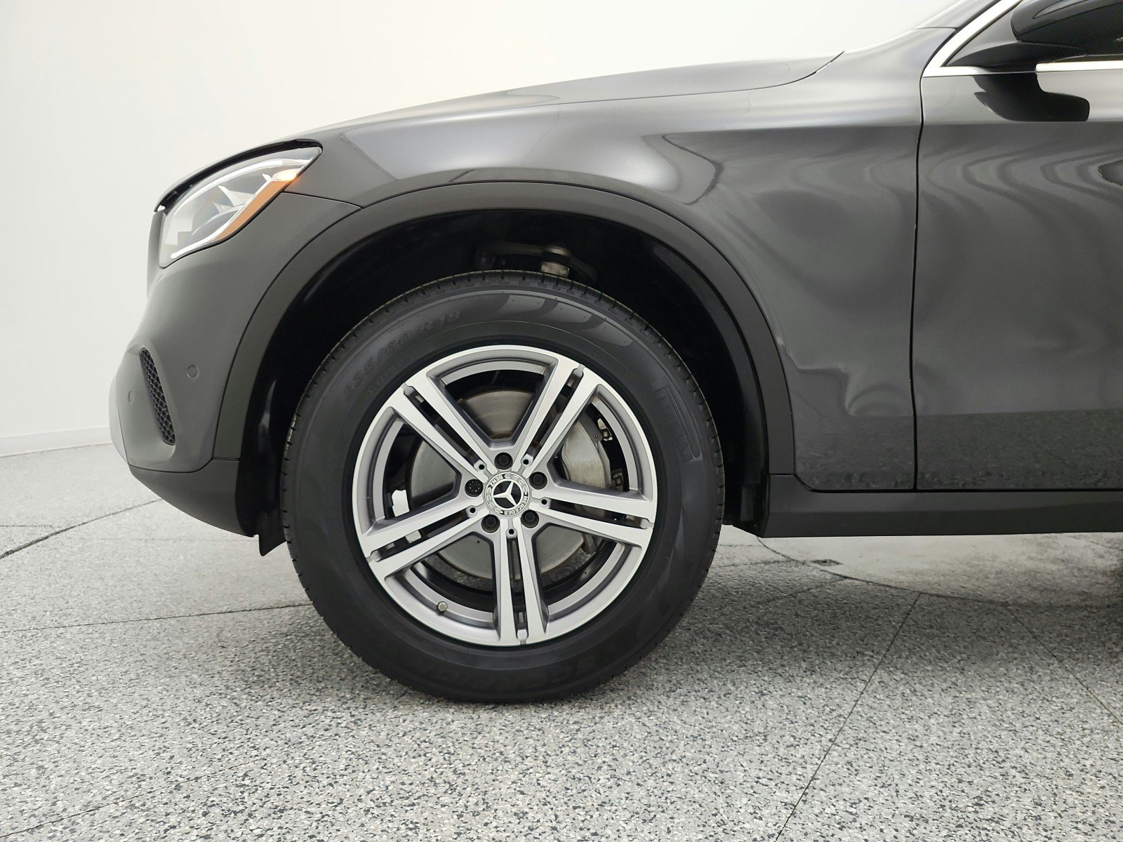 Used 2022 Graphite Grey Metallic Mercedes-Benz GLC 300 SUV image 17