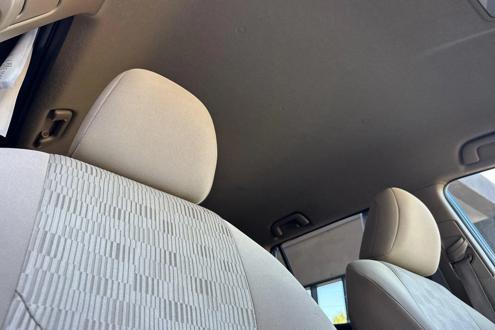 Used 2011 Pacific Blue Metallic Toyota Base image 17