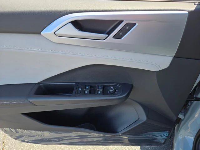 New 2026 Gray Volkswagen 1.5T SE image 9