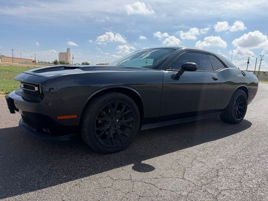 2018 Dodge Challenger SXT's photo