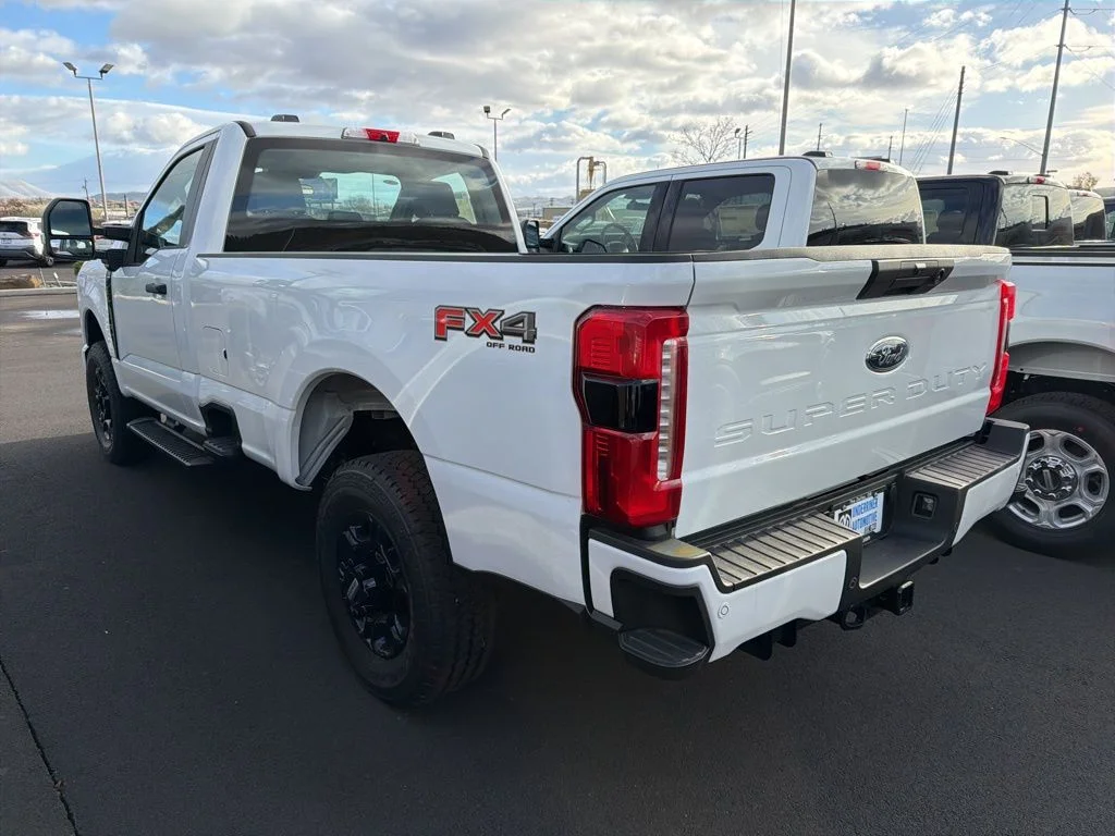 New 2025 Oxford White Ford F-350® XL image 4