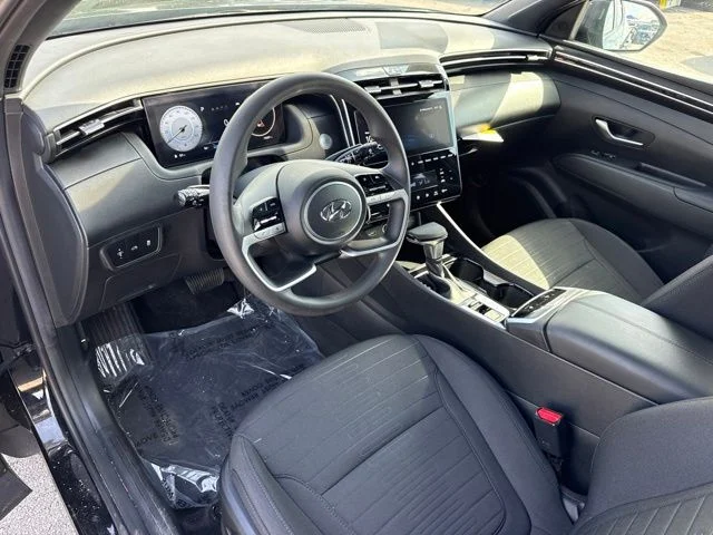 Used 2024 Black Hyundai SEL image 10