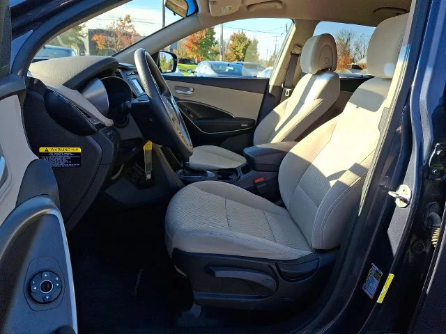 Used 2017 Blue Hyundai 2.4 Base image 13