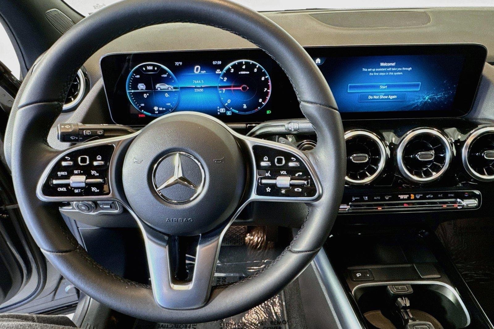 Used 2023 Mountain Grey Metallic Mercedes-Benz GLA 250 image 11