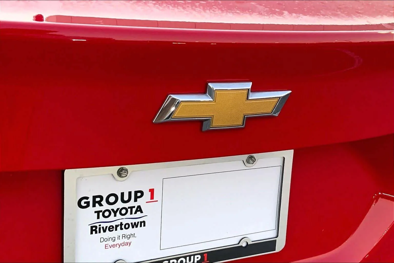 Used 2017 Red Hot Chevrolet LS image 9