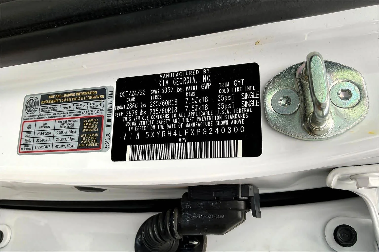 Used 2023 Glacial White Pearl Kia EX image 35