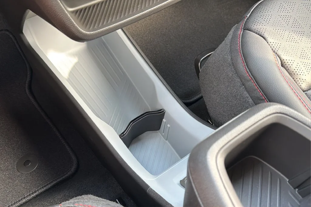 New 2027 Sterling Grey Metallic Chevrolet RS image 33