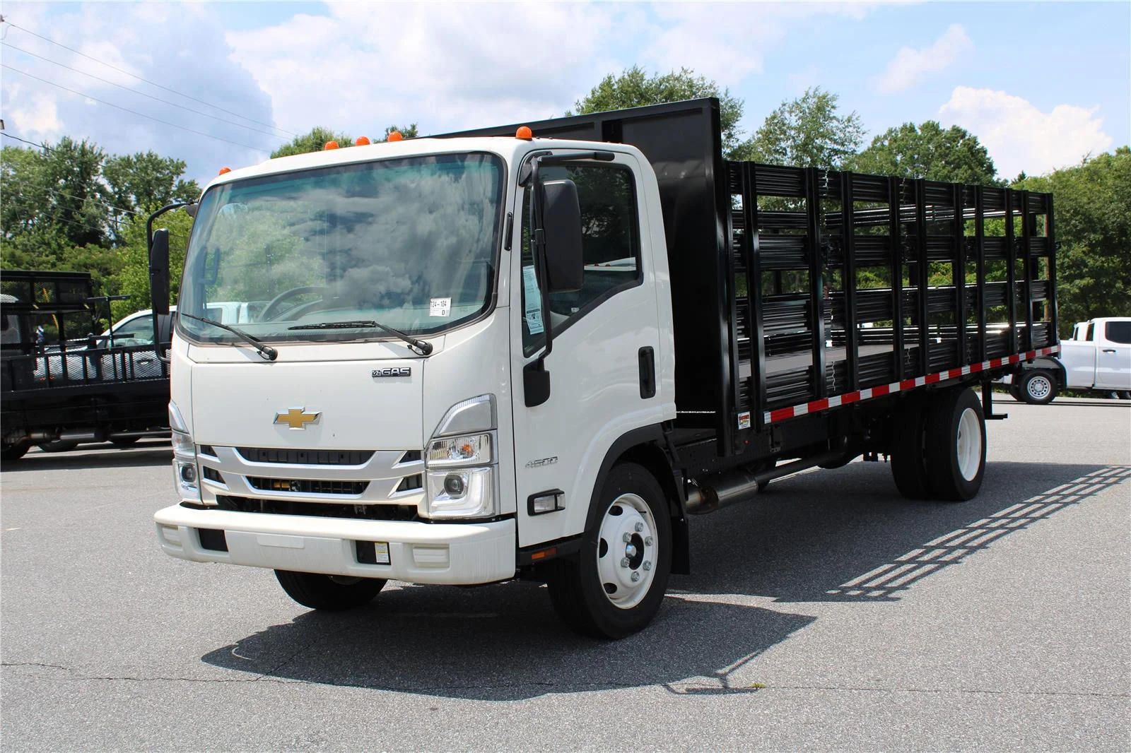 New 2024 Arc White Chevrolet  image 2