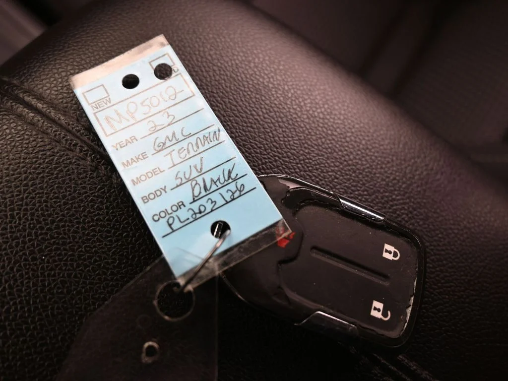 Used 2023 Ebony Twilight Metallic GMC SLE image 26