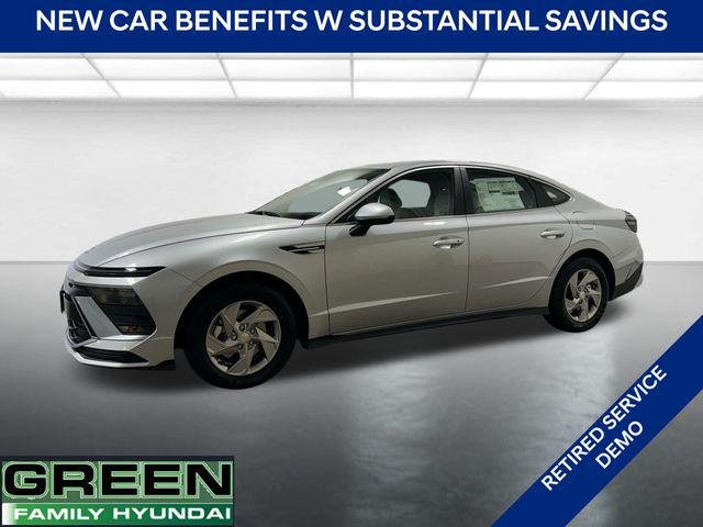 2025 Hyundai Sonata SE's photo