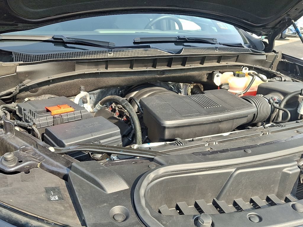 Used 2025 Dark Ash Metallic Chevrolet LT image 29