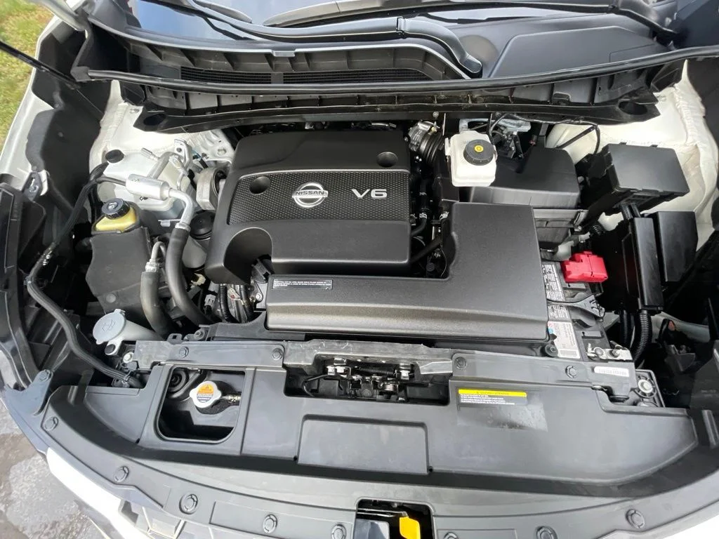 Certified Used 2024 White Nissan SL image 33
