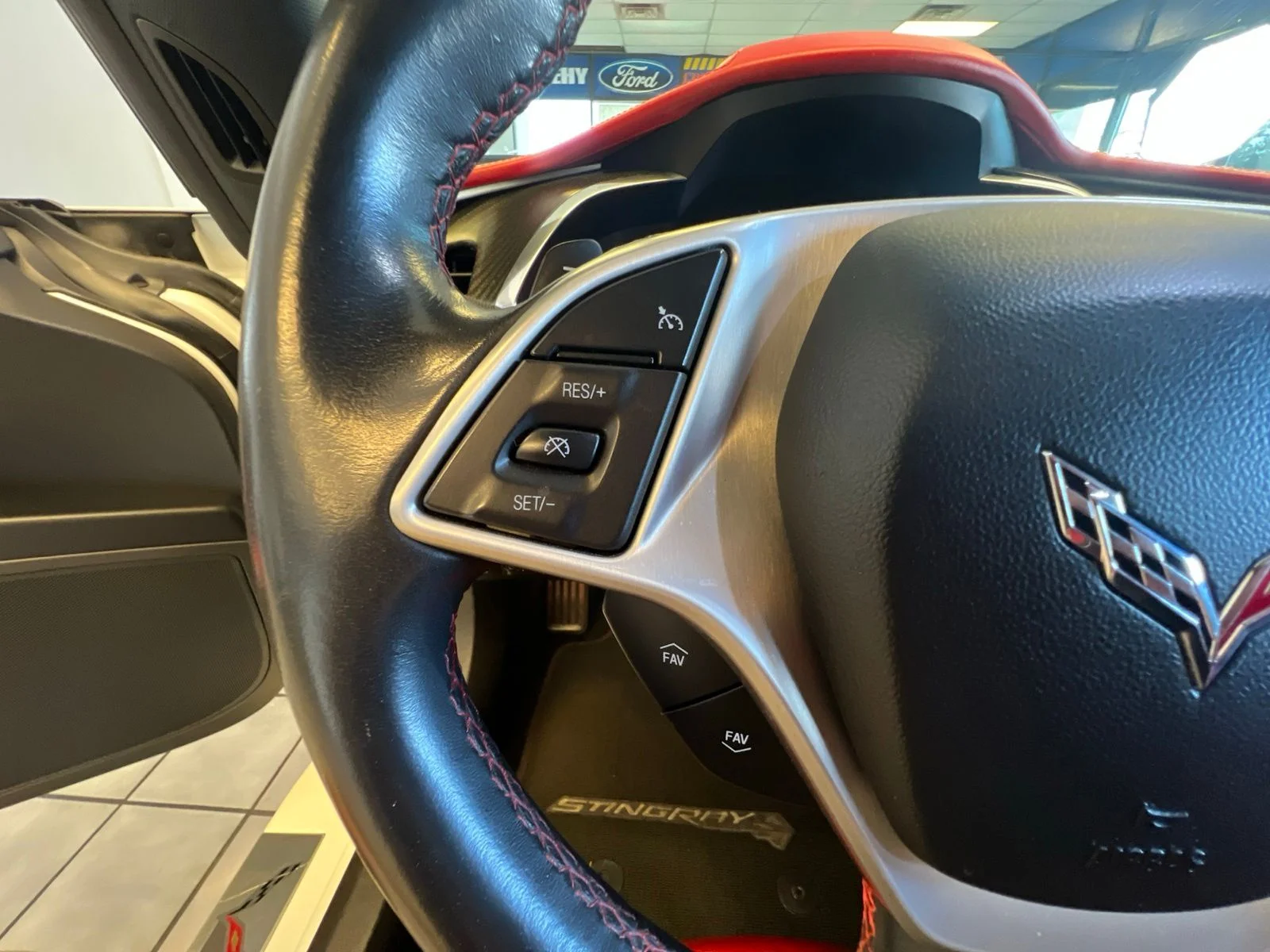 Used 2014 Arctic White Chevrolet Z51 image 23