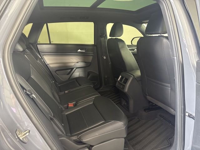 Used 2022 Pure Gray Volkswagen 2.0T SEL R-Line Black image 5