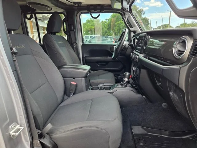 Certified Used 2019 Silver Jeep Unlimited Sahara image 19