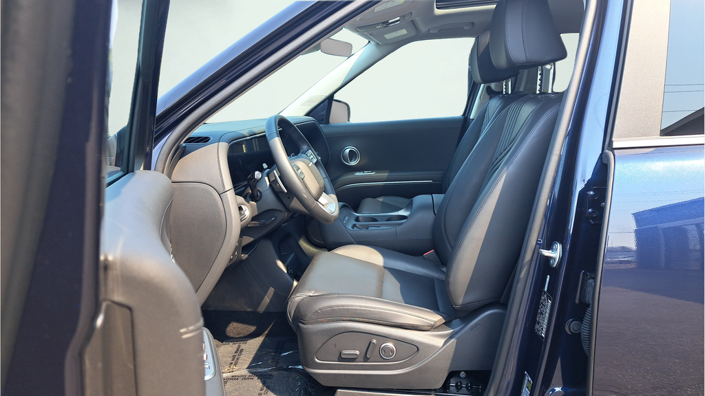 Used 2026 Blue Hyundai SEL Convenience image 10