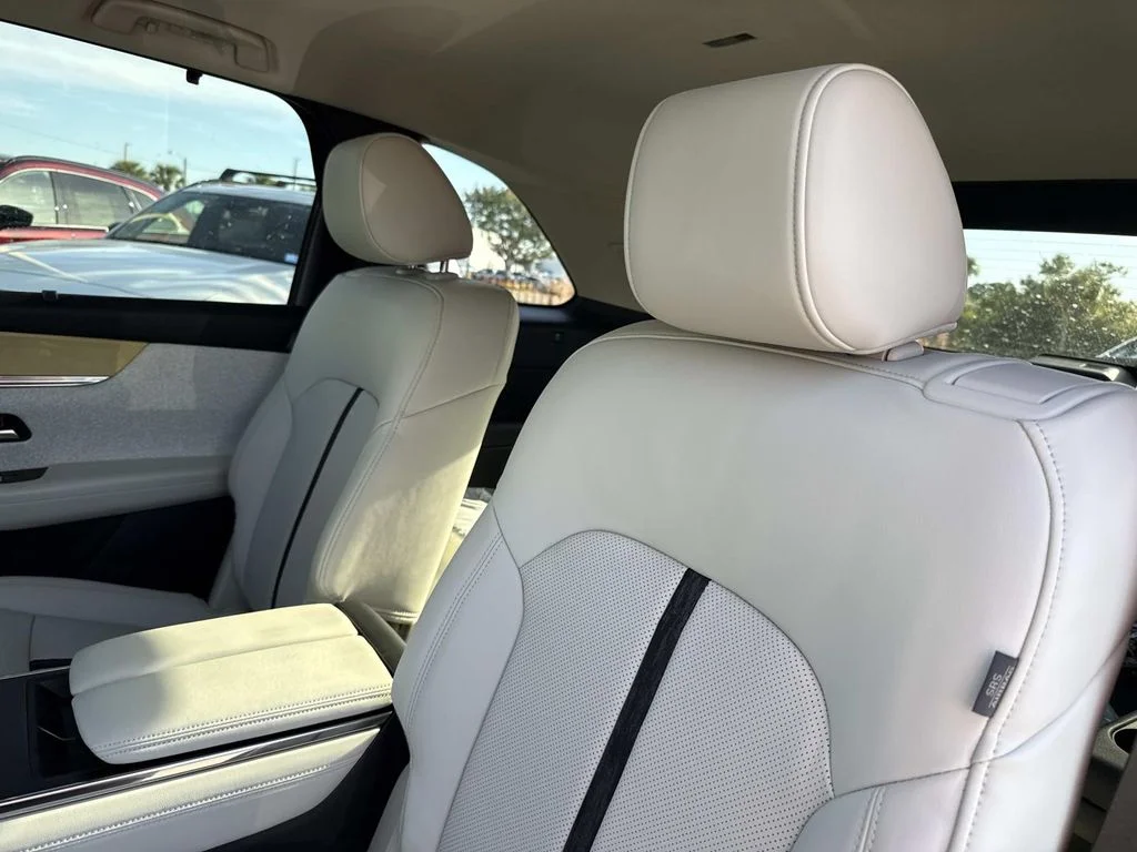 2026 Mazda CX-90 Premium Plus Package - Photo 14