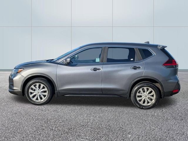 Used 2018 Nissan Rogue S with VIN KNMAT2MT9JP539091 for sale in Downey, CA